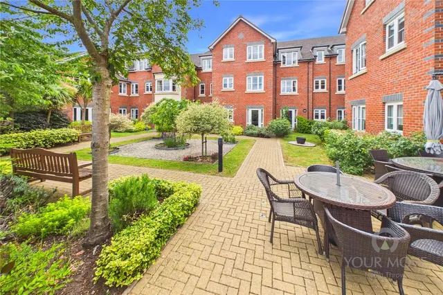Tresham Close, Kettering, NN15, photo 1