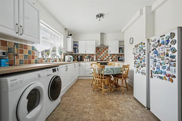 Rowsley Avenue, Sawley, NG10, photo 3