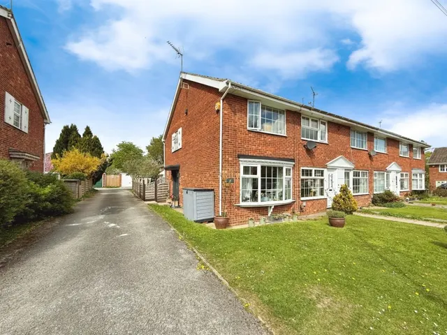 Millfield Glade, Harrogate, HG2 7EB, photo 1