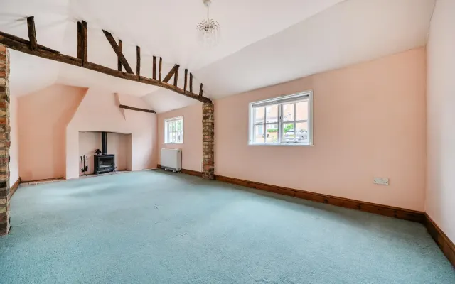 Photo 2 — Spring Hill, Little Staughton, Bedford