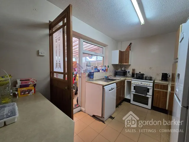 Photo 3 — Chesildene Avenue, Throop, Bournemouth, BH8 0DS