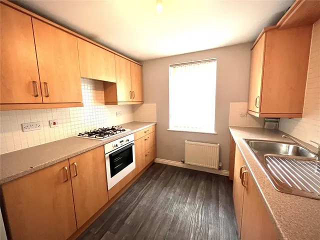 Disraeli Crescent, Squires Court, DE7, photo 2