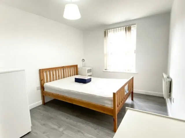 Photo 2 — Bingley Court, Canterbury