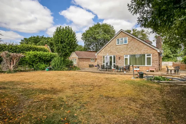 Mill Close, Winterbourne Gunner, Salisbury, Wiltshire, SP4 6JR, photo 1