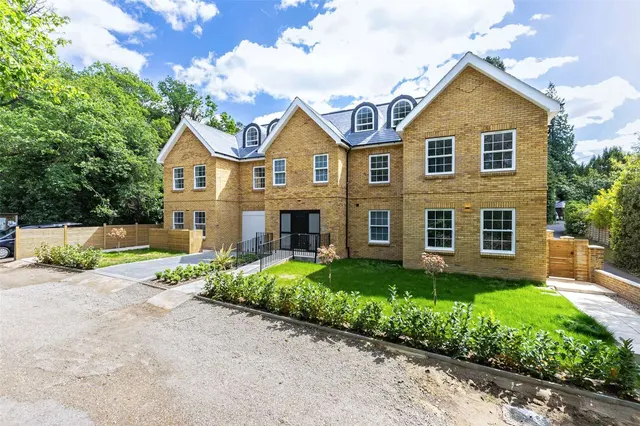 Green Lane, Cobham, Surrey, KT11 2NN, photo 1