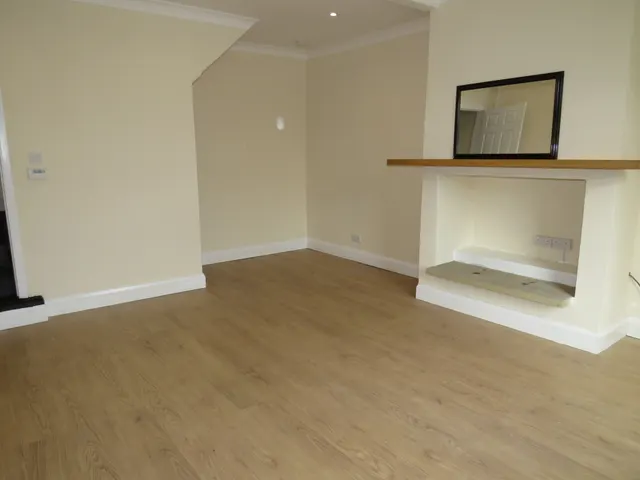 Green Terrace Square, HX1, photo 1