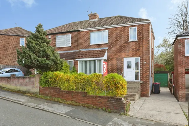 Spruce Avenue, Wickersley, Rotherham, South Yorkshire, S66, photo 1