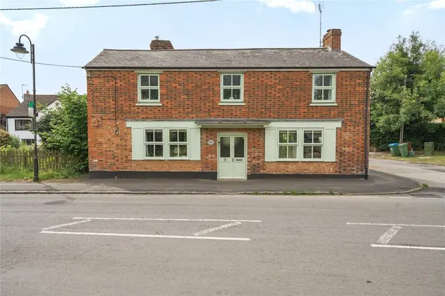 Main Street, Buckingham, MK18, photo 2