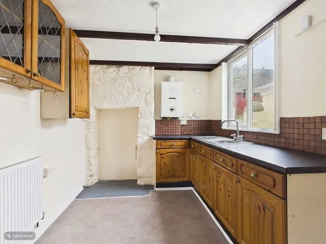 Photo 2 — Sunnyside Treruffe Hill, Redruth