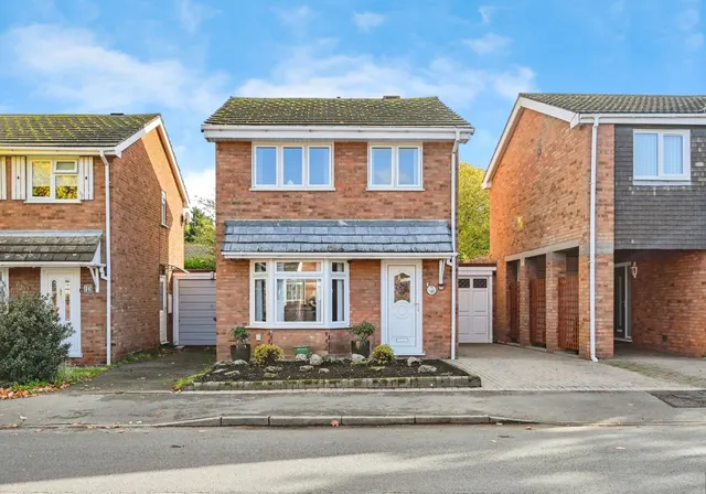 Sycamore Road, Kingsbury, Tamworth, Warwickshire, B78, photo 1