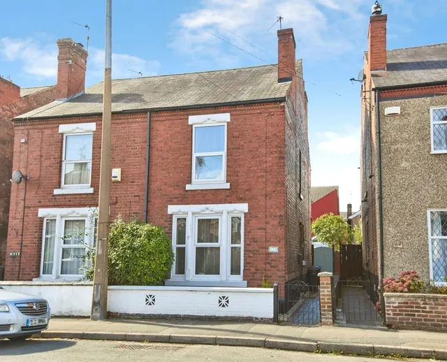 College Street, Long Eaton, NG10, photo 1