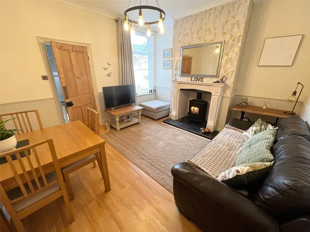 College Street, Long Eaton, NG10, photo 1