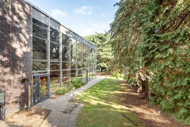 Nellis Hall, Hatfield Road, St. Albans, Hertfordshire, photo 1