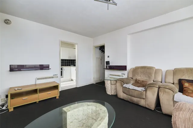 Tillydrone Court, Aberdeen, AB24, photo 3