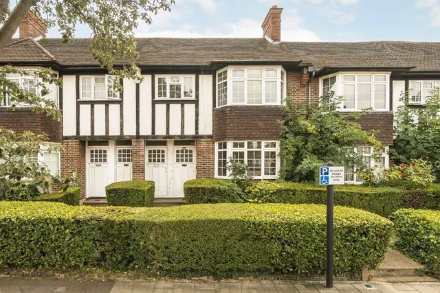 Gracefield Gardens, SW16, photo 1