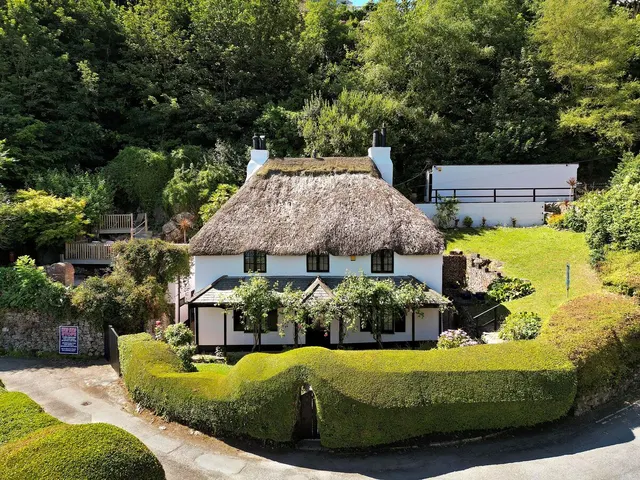 Beach Road, Babbacombe, TQ1, photo 2
