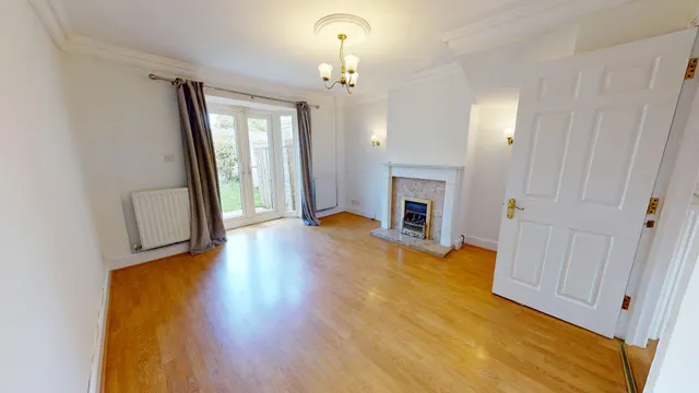 Swan Court, Witney, OX28, photo 2