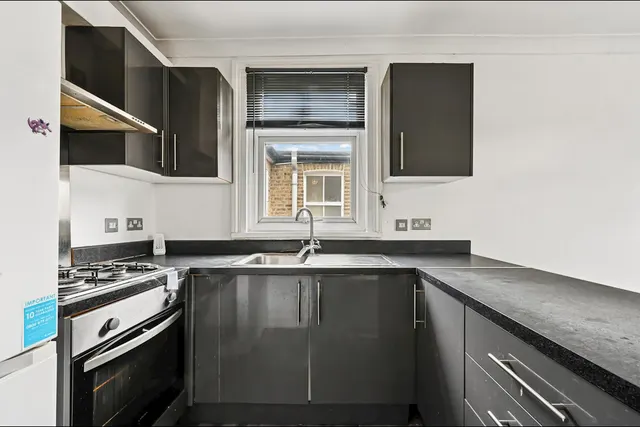 Cavendish Road, London, photo 2