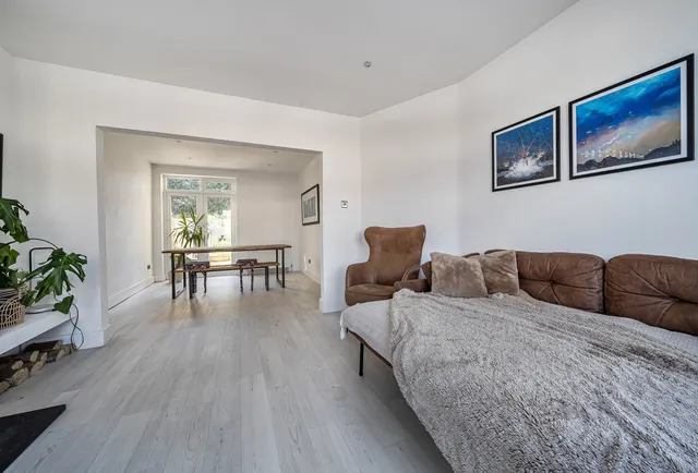 Photo 3 — Clarence Avenue, Bristol, BS16 5SX