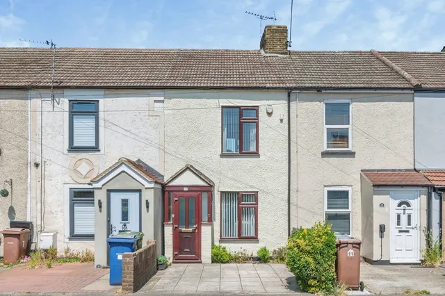 Dock Road, Grays, Essex, RM17, photo 1