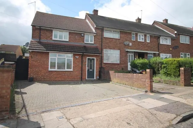 Dorking Road, Romford, RM3, photo 1