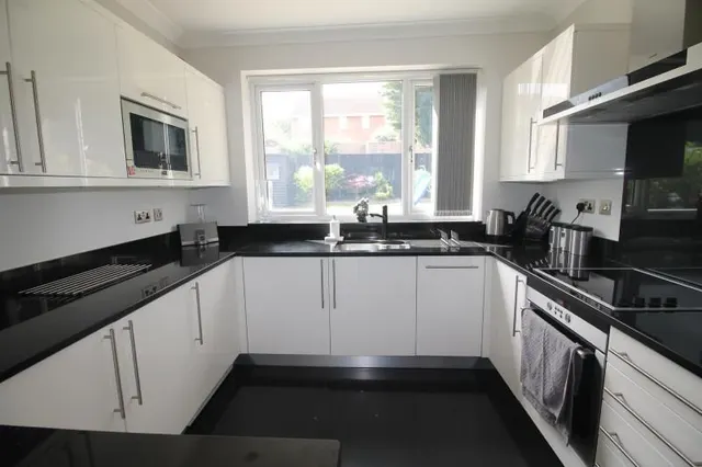 Dorking Road, Romford, RM3, photo 2