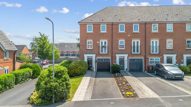 Peartree Crescent, Newton-Le-Willows, Newton-Le-Willows, WA12 8EH, photo 1