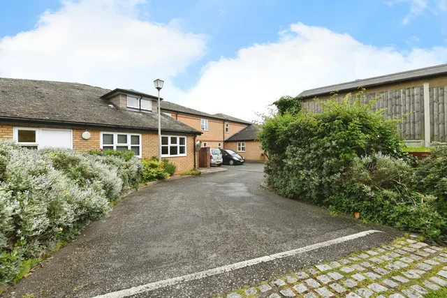 Old Rectory Court, Southchurch Rectory Chase, Southend-On-Sea, Essex, SS2, photo 1