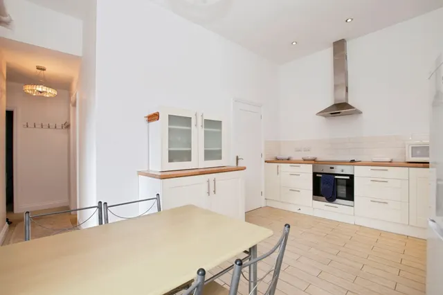 Salisbury Street, Amesbury, SP4, photo 3
