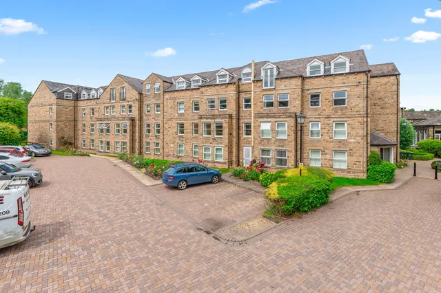 Cunliffe Road, Ilkley, LS29, photo 1