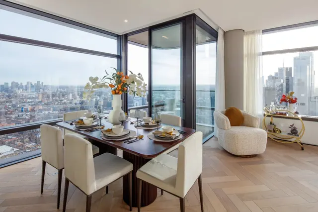 2 bedroom flat, Worship Street, London, EC2A