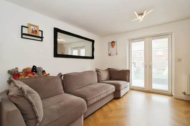 Goldenrod Road, Lyde Green, BS16, photo 3