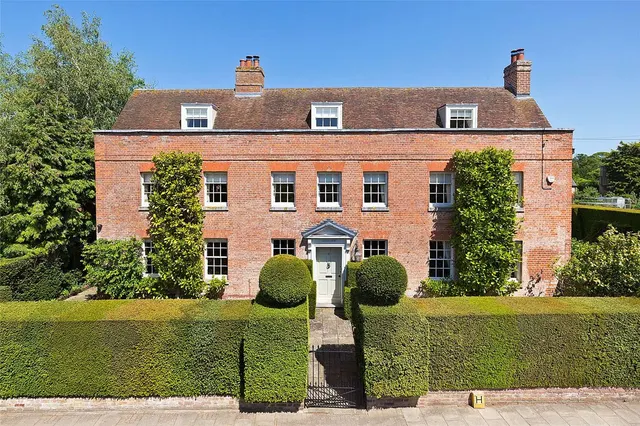 The Street, East Bergholt, Colchester, Suffolk, CO7 6TE, photo 1