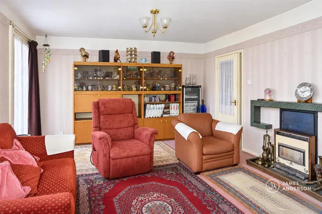 Danebury Avenue, London, SW15, photo 2