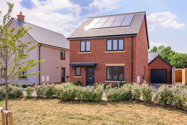 Wood Avens Way, Kettering, NN14, photo 1