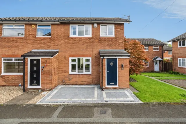 Bracken Lea, Westhoughton, BL5, photo 1