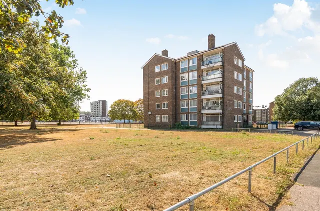 Photo 3 — Panfield Road, Abbey Wood, SE2