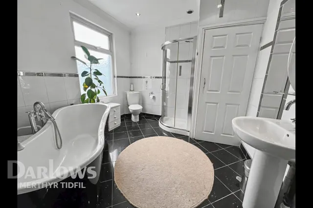 Brecon Road, Aberdare, photo 2