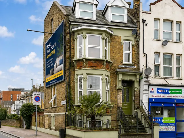 347b High Road Leyton, London, London, E10 5NA, photo 1