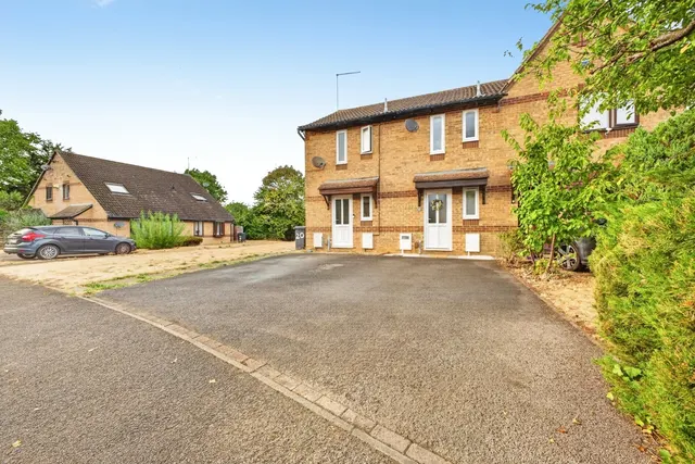 Photo 2 — Beaune Close, Northampton, Northamptonshire, NN5