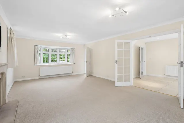 Millhedge Close, Cobham, KT11, photo 3