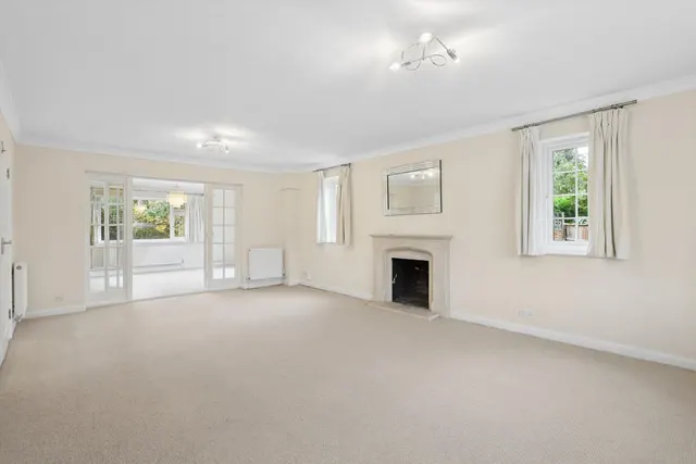 Millhedge Close, Cobham, KT11, photo 2