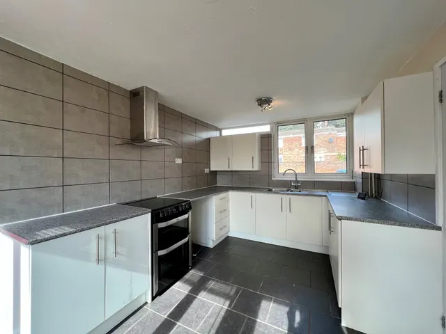 Photo 2 — Clare Close, Mildenhall, BURY ST. EDMUNDS