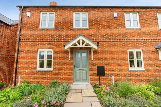 Stubbs Close, Stewkley, Leighton Buzzard, photo 1