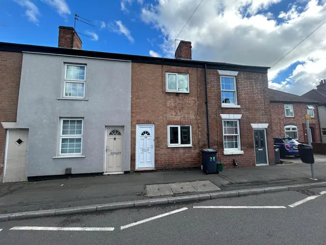 Wellington Street, Burton upon Trent, DE14, photo 1