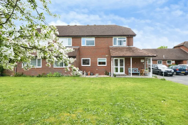 Ruskin Court, Newport Pagnell, photo 1
