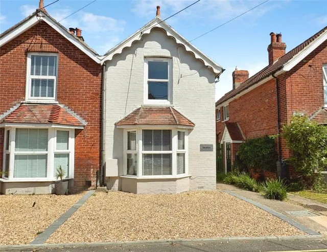 Copse Lane, Freshwater, PO40, photo 1