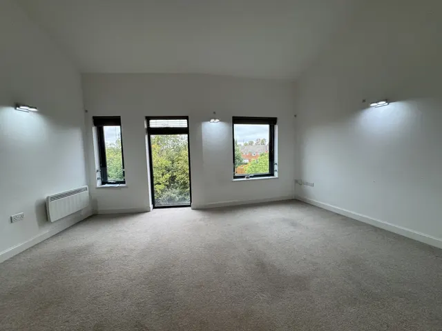 The Serpentine, Aylesbury, HP19, photo 1