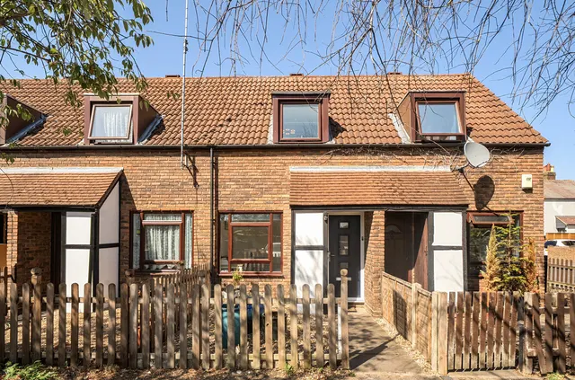 Glebelands, West Molesey, KT8, photo 1