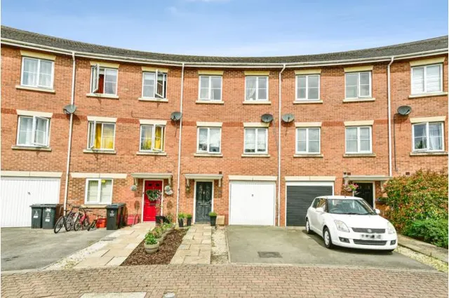 Mayflower Road, Swindon, SN3, photo 1